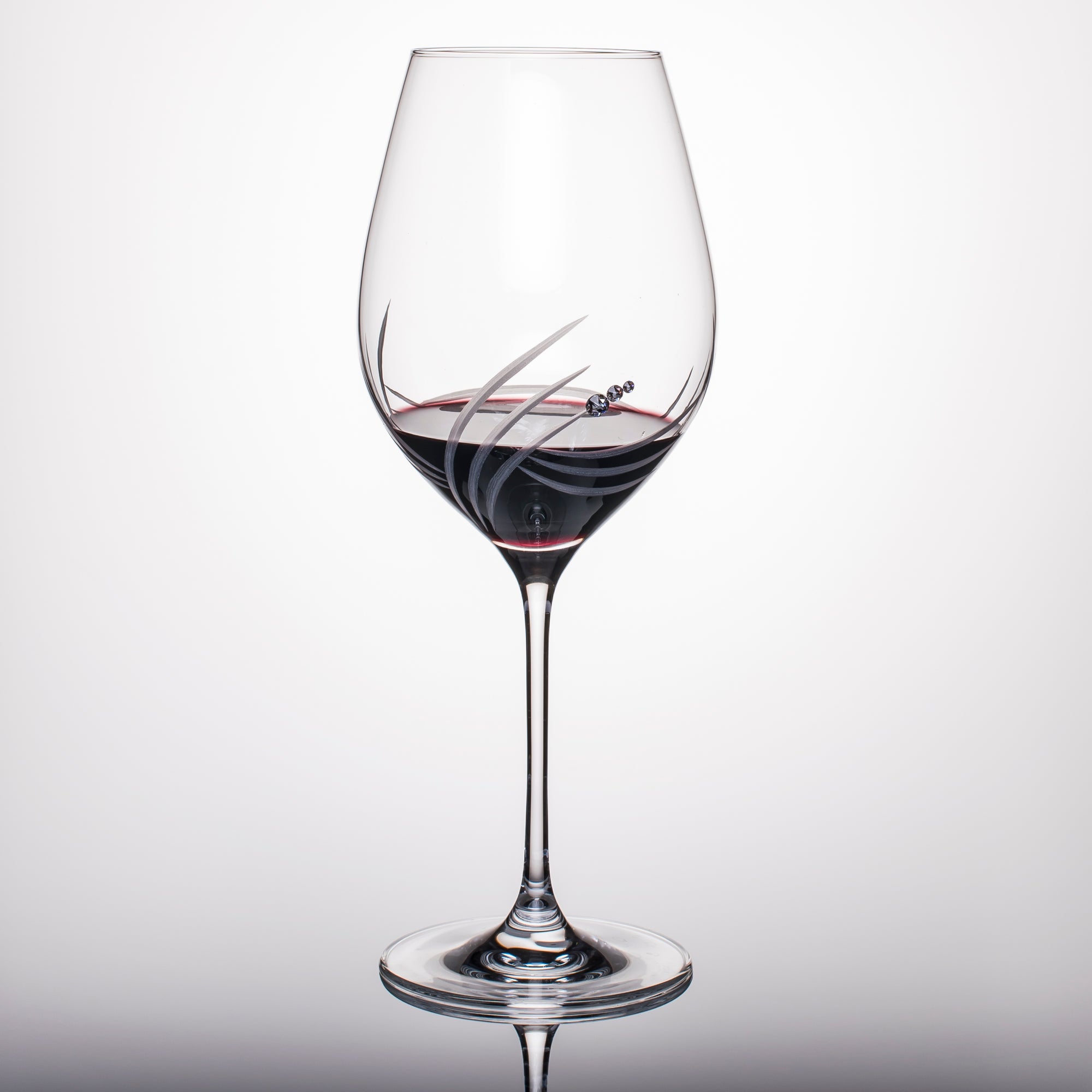 Breeze Red Wine Glasses - Set of 2 in gift box – Julianna Glass